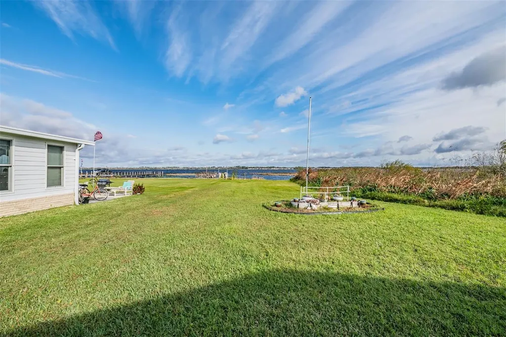 6827 S Lake Henry Drive NE Winter Haven FL 33881