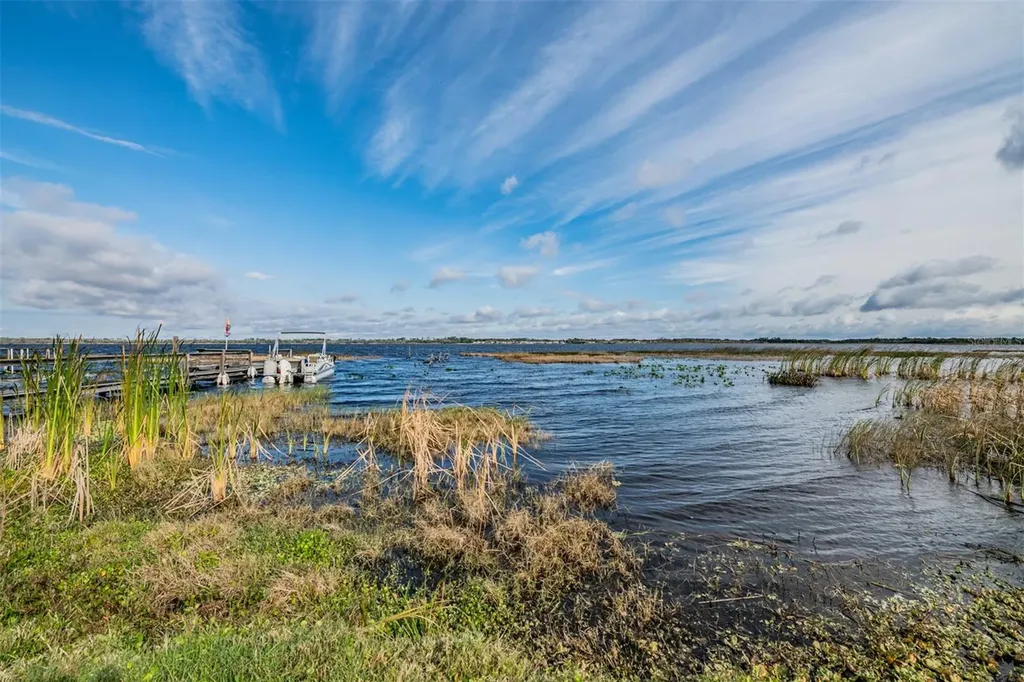 6827 S Lake Henry Drive NE Winter Haven FL 33881