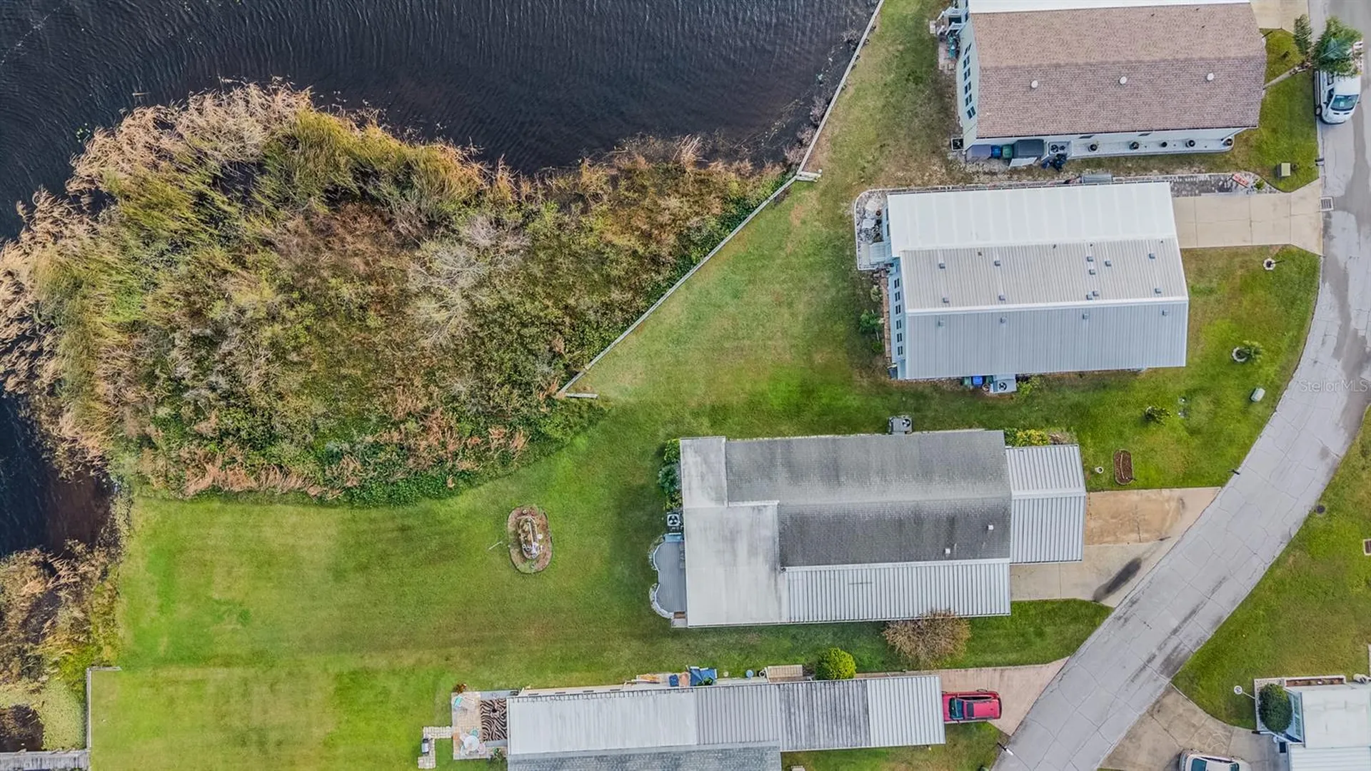 6827 S Lake Henry Drive NE Winter Haven FL 33881