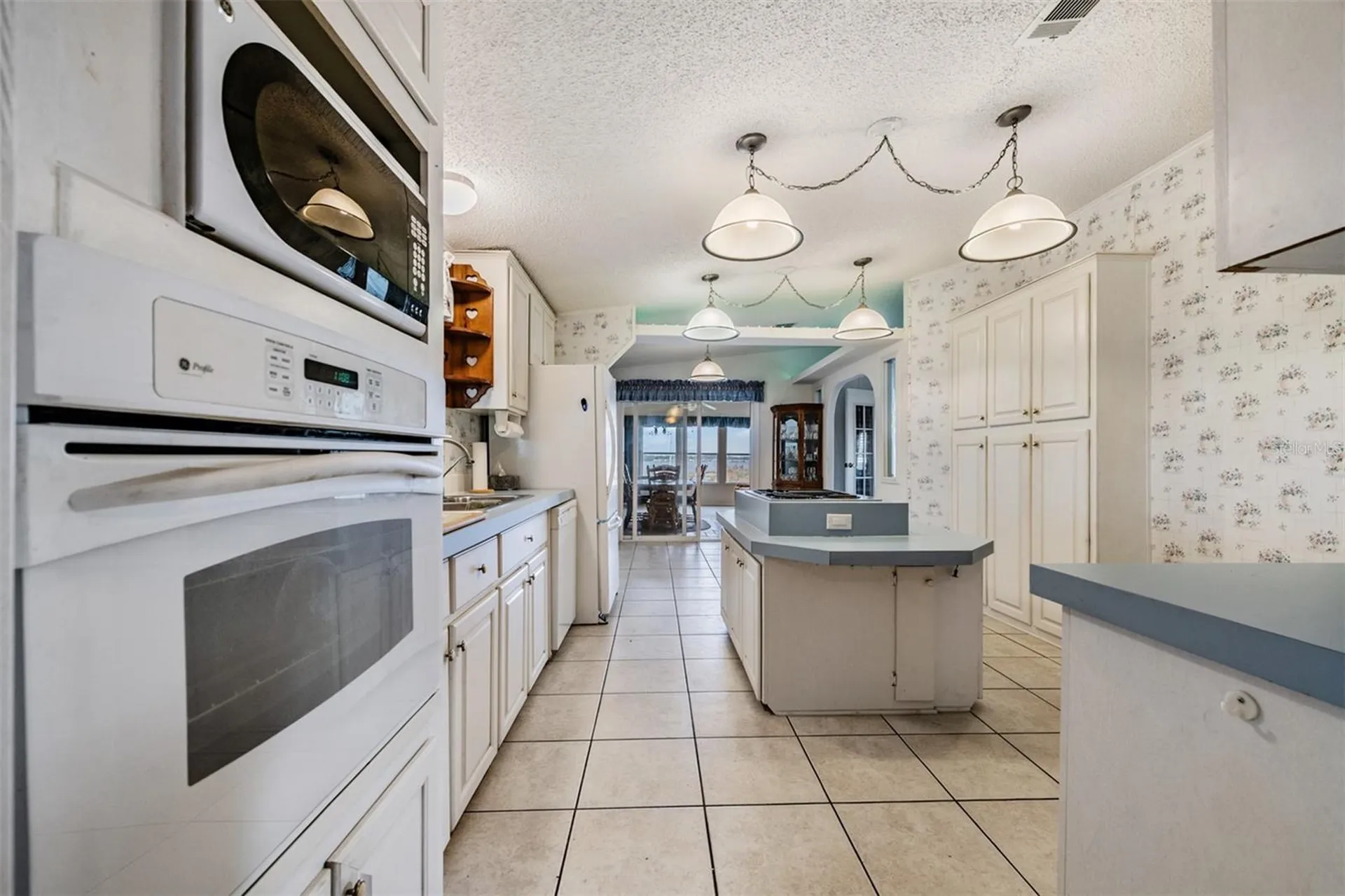 6827 S Lake Henry Drive NE Winter Haven FL 33881