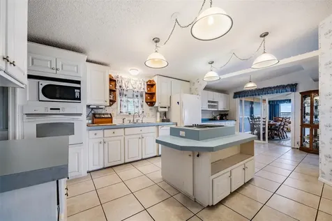 6827 S Lake Henry Drive NE Winter Haven FL 33881