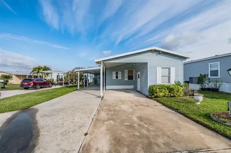 6827 S Lake Henry Drive NE Winter Haven FL 33881