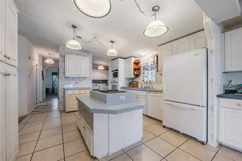 6827 S Lake Henry Drive NE Winter Haven FL 33881