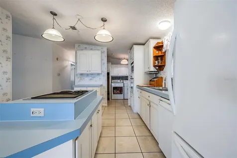 6827 S Lake Henry Drive NE Winter Haven FL 33881