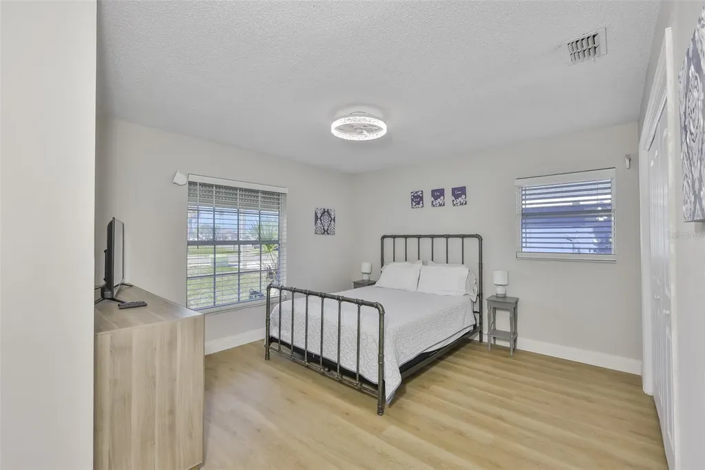 6503 Manila Palm Way Apollo Beach FL 33572