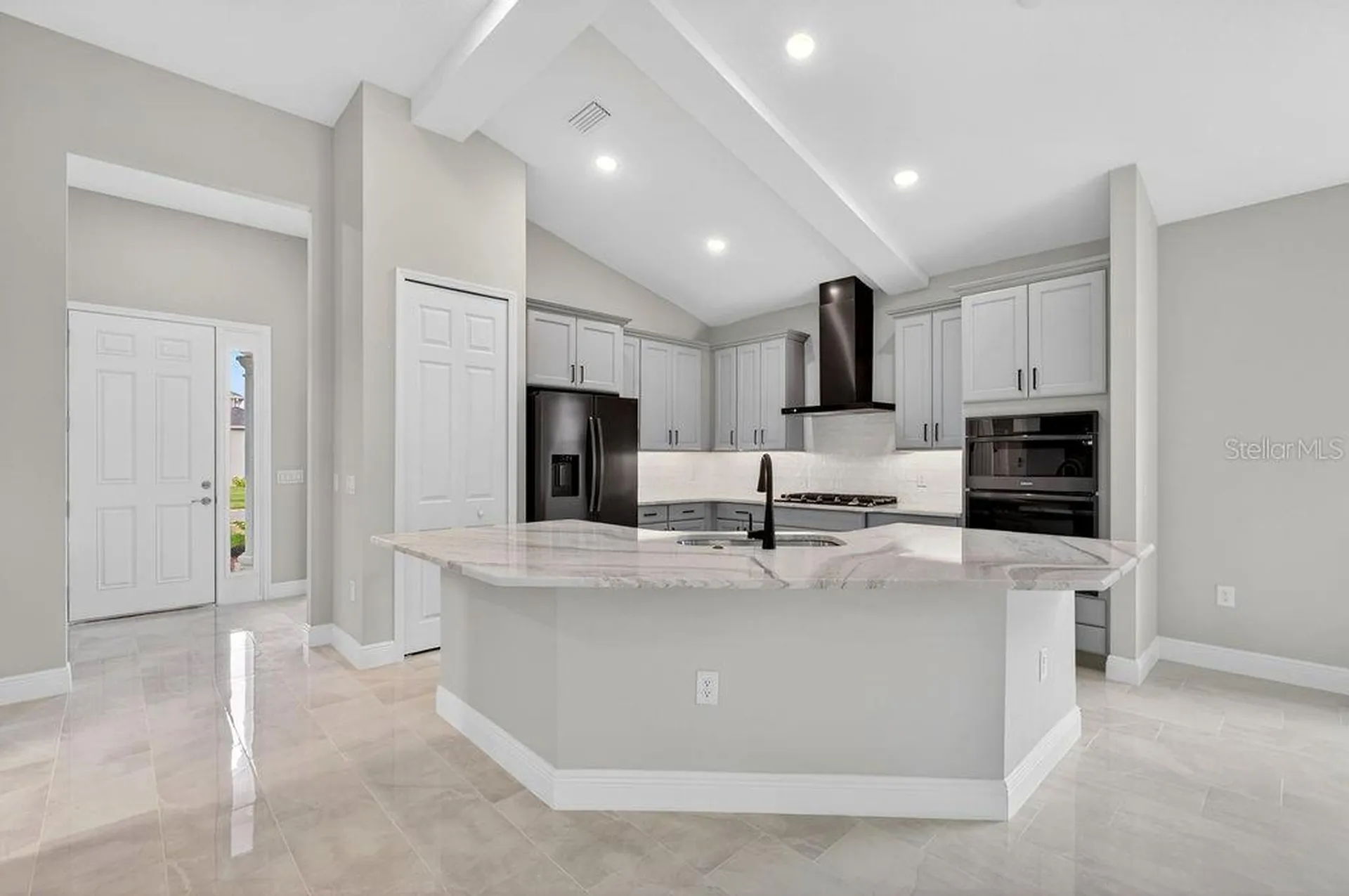 2046 Wallingford Loop Mount Dora FL 32757