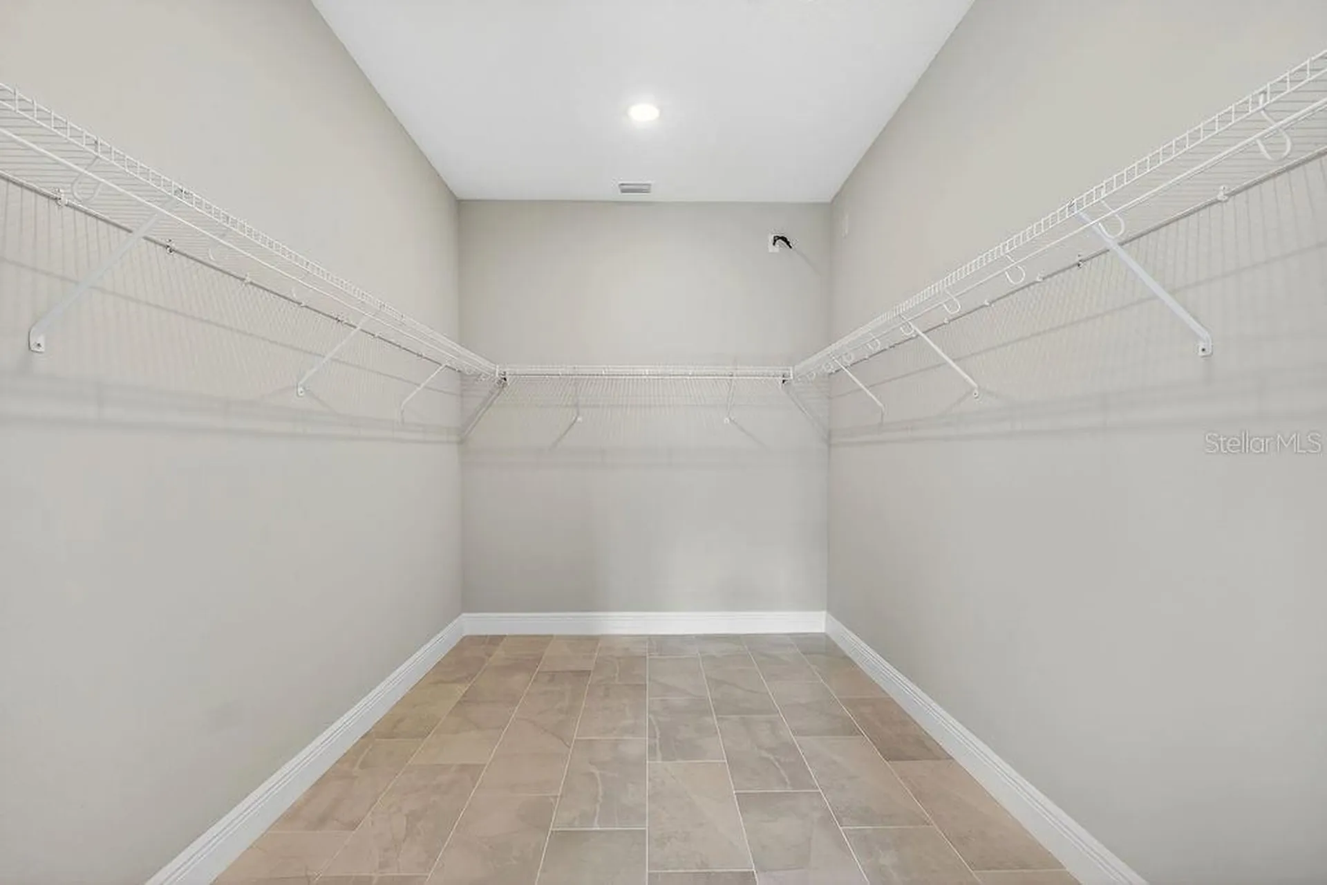 2046 Wallingford Loop Mount Dora FL 32757