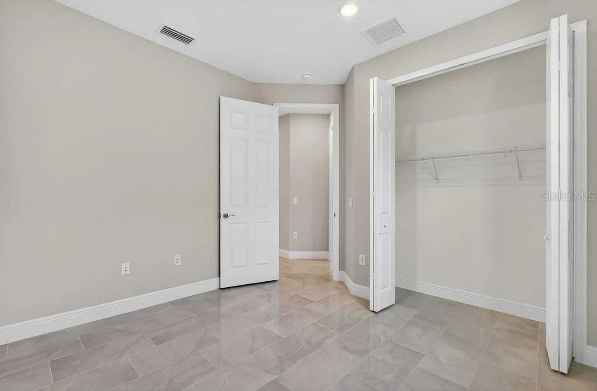 2046 Wallingford Loop Mount Dora FL 32757