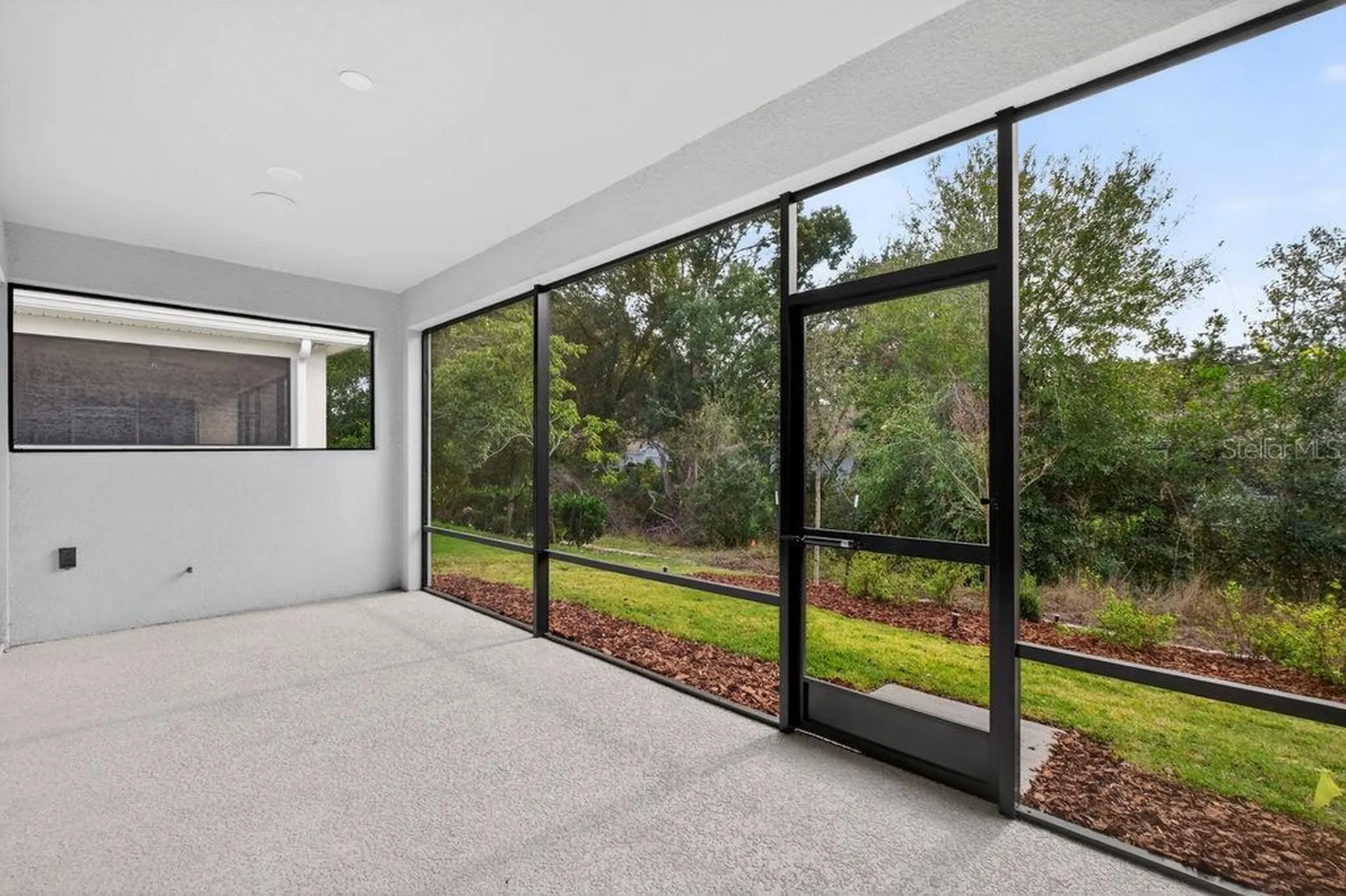 2046 Wallingford Loop Mount Dora FL 32757
