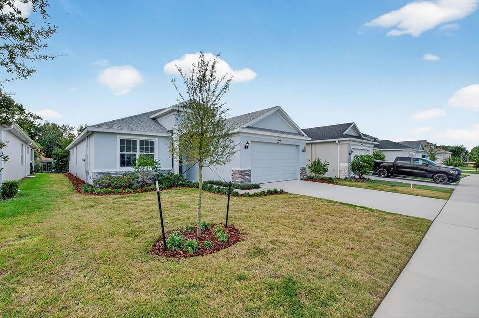 2046 Wallingford Loop Mount Dora FL 32757