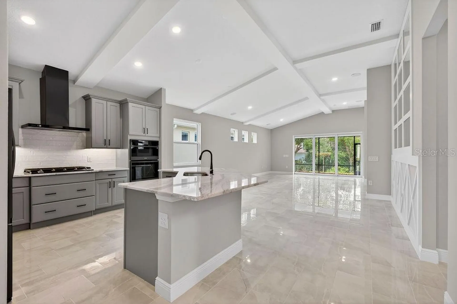 2046 Wallingford Loop Mount Dora FL 32757