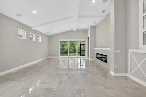 2046 Wallingford Loop Mount Dora FL 32757