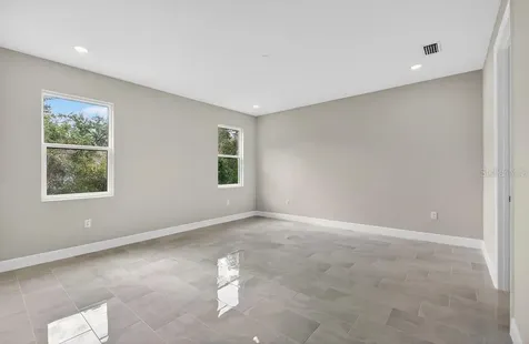 2046 Wallingford Loop Mount Dora FL 32757