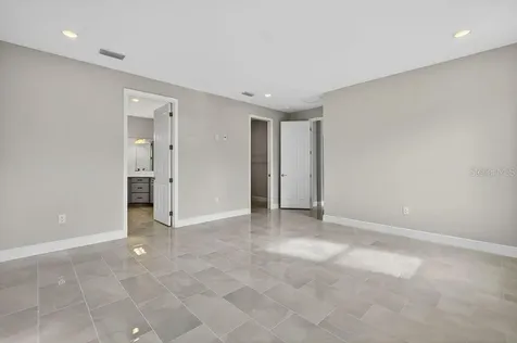 2046 Wallingford Loop Mount Dora FL 32757