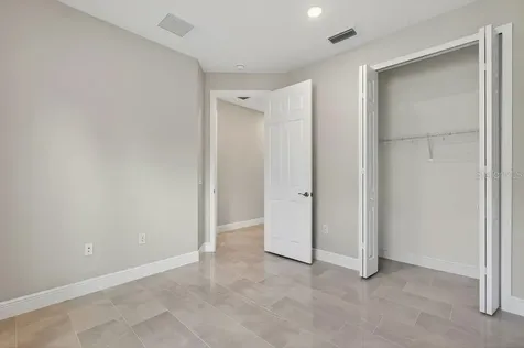 2046 Wallingford Loop Mount Dora FL 32757
