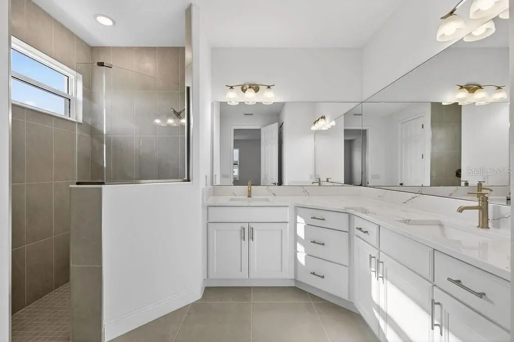 3951 Kennebunk Loop Mount Dora FL 32757