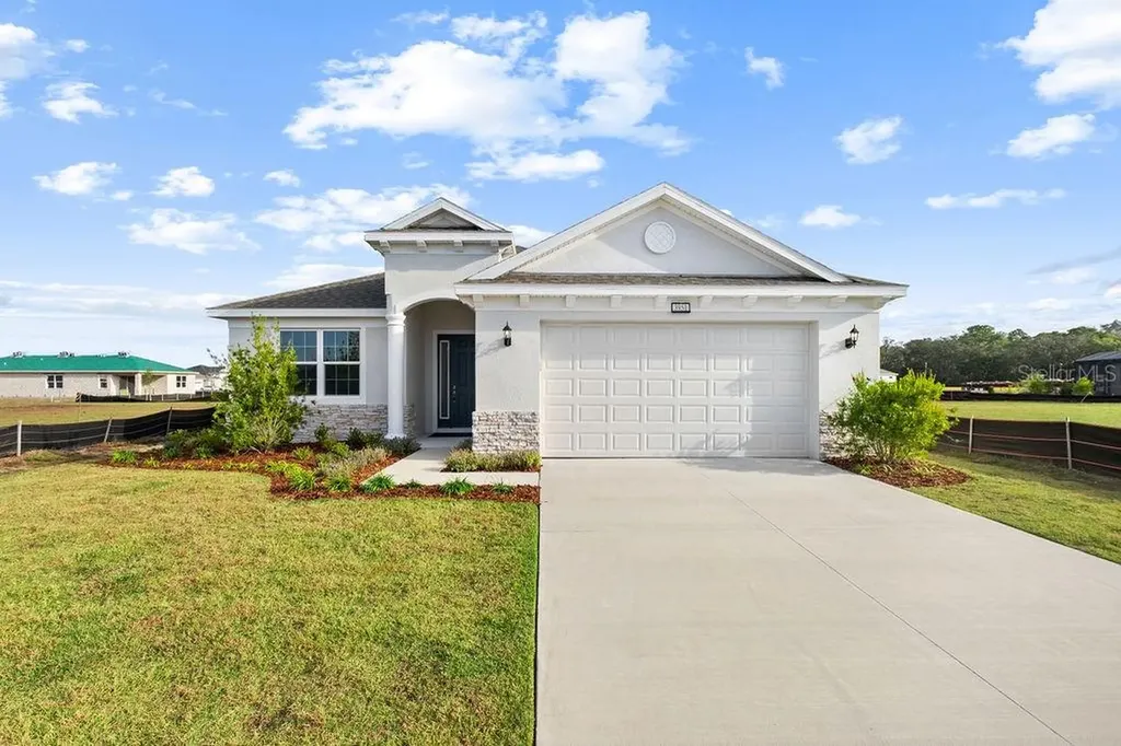 3951 Kennebunk Loop Mount Dora FL 32757