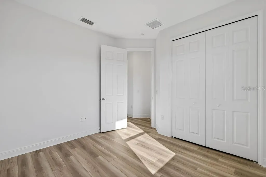 3951 Kennebunk Loop Mount Dora FL 32757