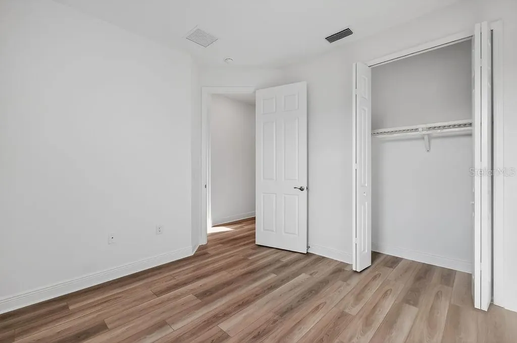 3951 Kennebunk Loop Mount Dora FL 32757