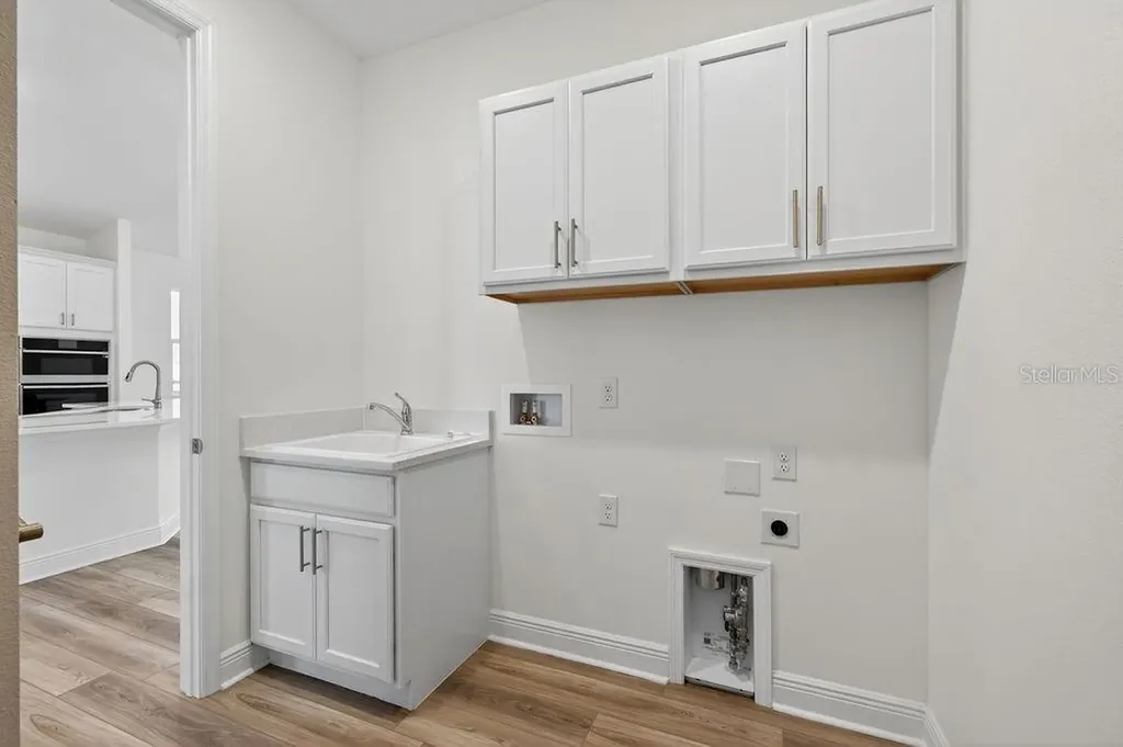 3951 Kennebunk Loop Mount Dora FL 32757
