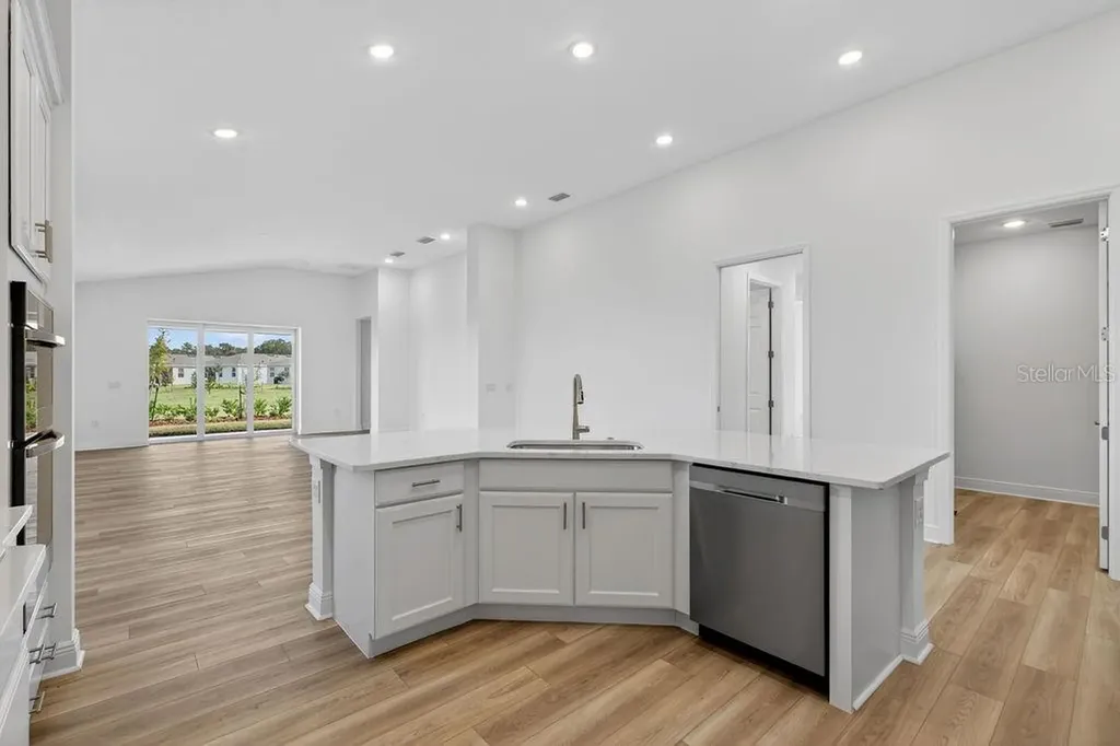 3951 Kennebunk Loop Mount Dora FL 32757