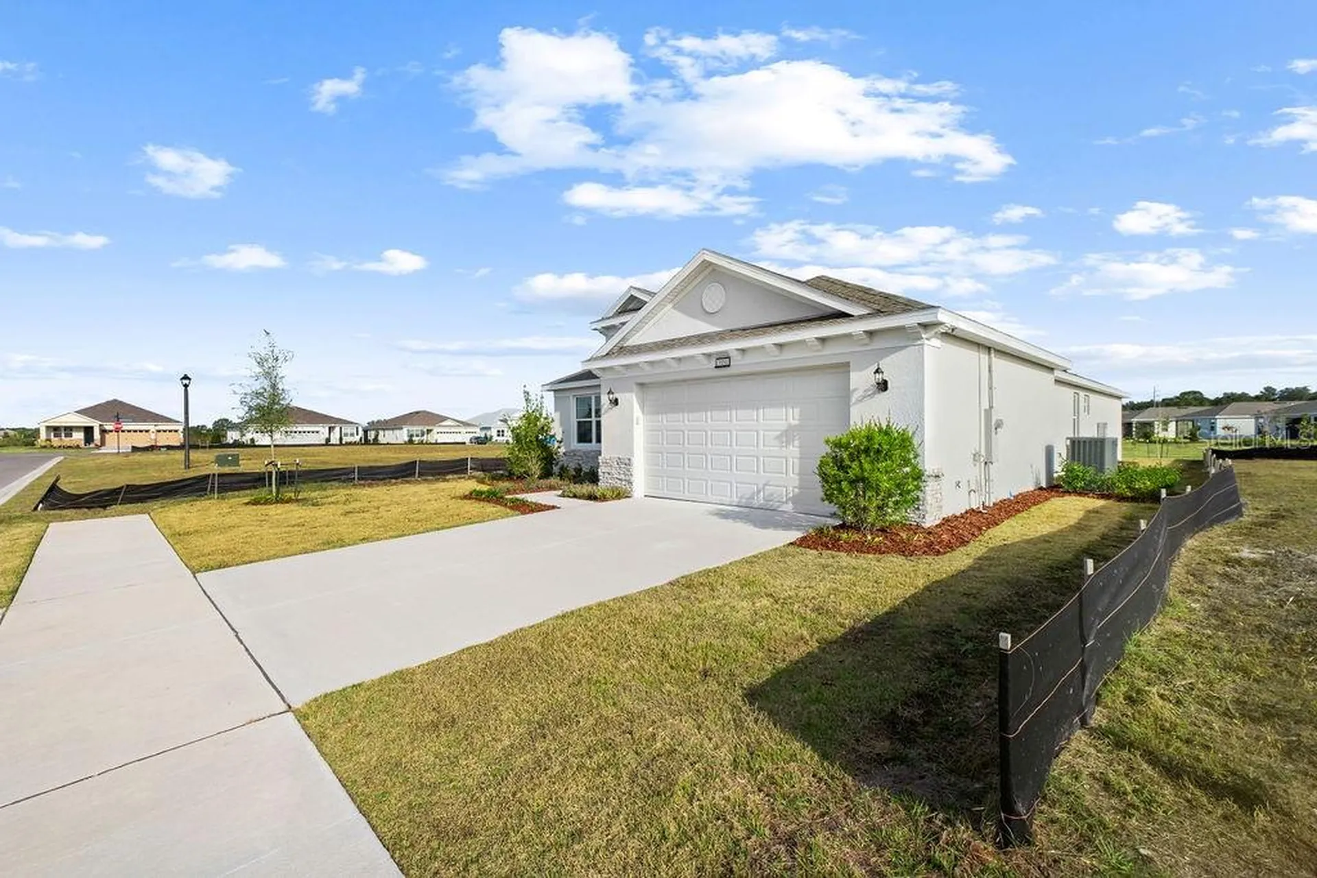 3951 Kennebunk Loop Mount Dora FL 32757