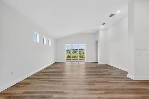 3951 Kennebunk Loop Mount Dora FL 32757