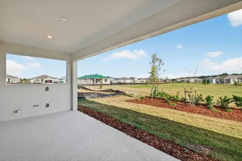 3951 Kennebunk Loop Mount Dora FL 32757