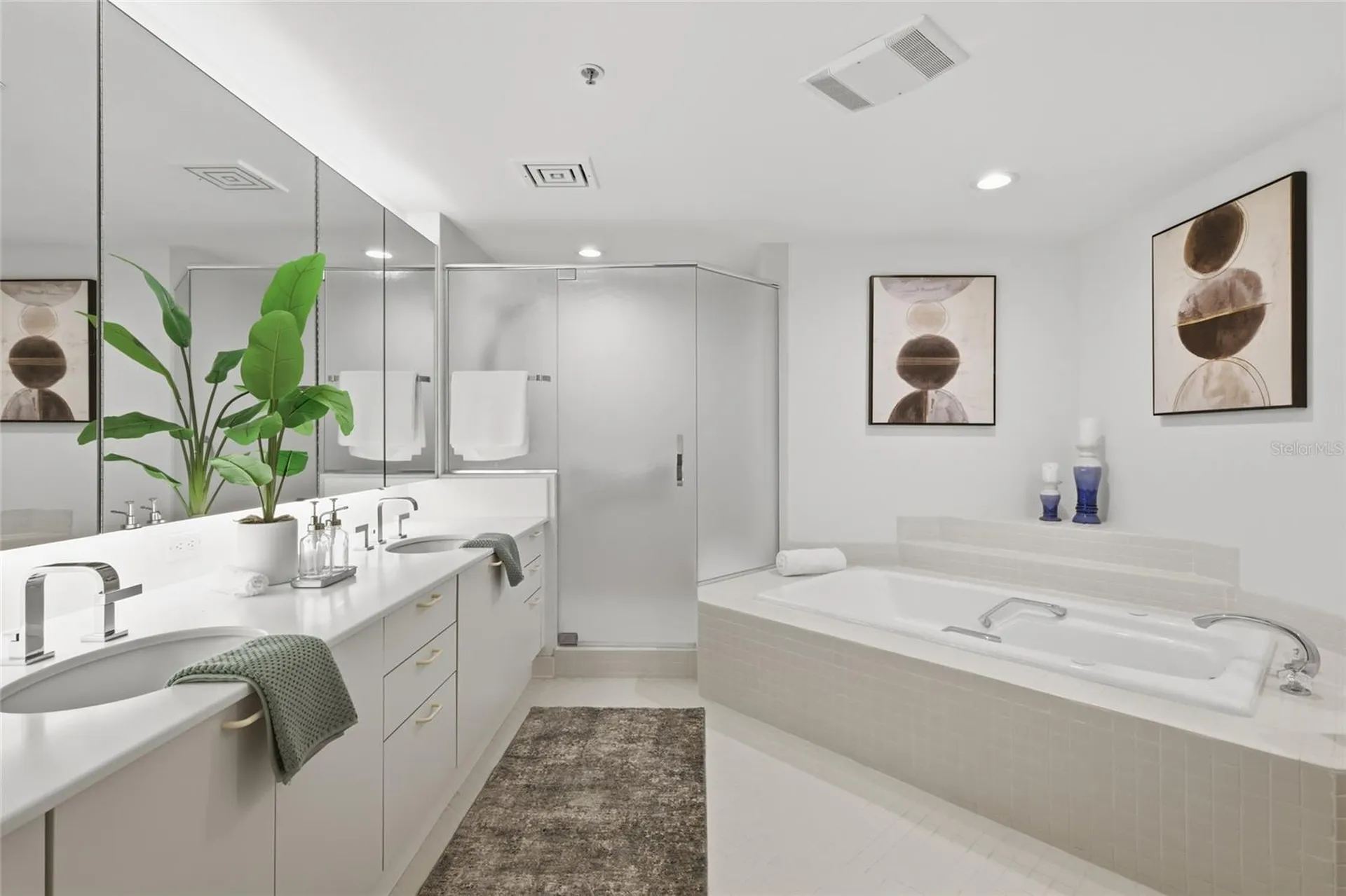 2550 Harbourside Drive Longboat Key FL 34228