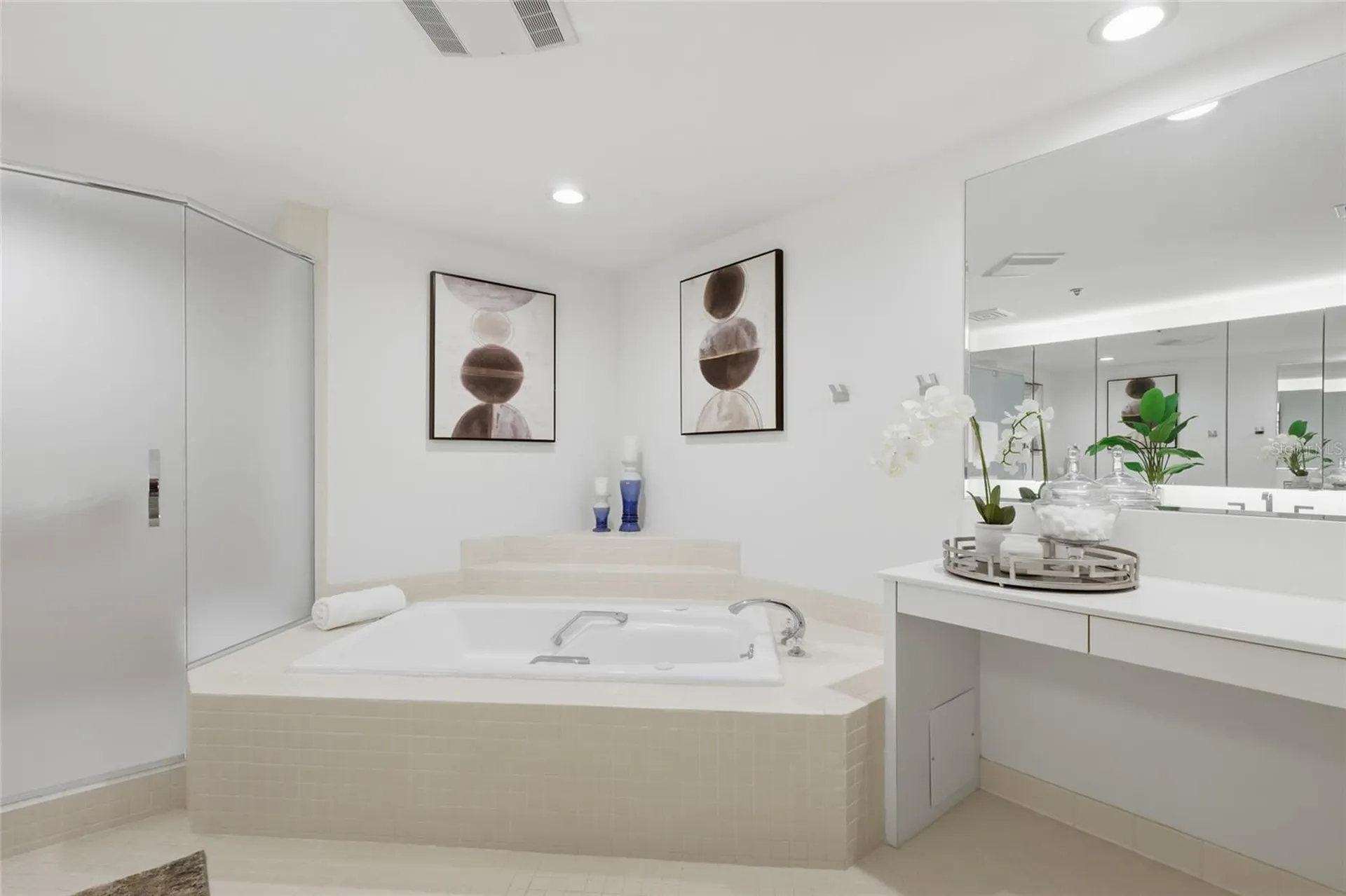 2550 Harbourside Drive Longboat Key FL 34228
