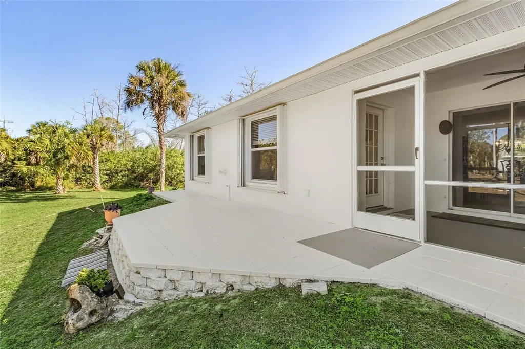 2721 18th Avenue NE Naples FL 34120