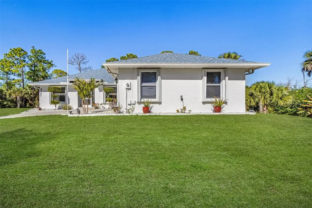 2721 18th Avenue NE Naples FL 34120