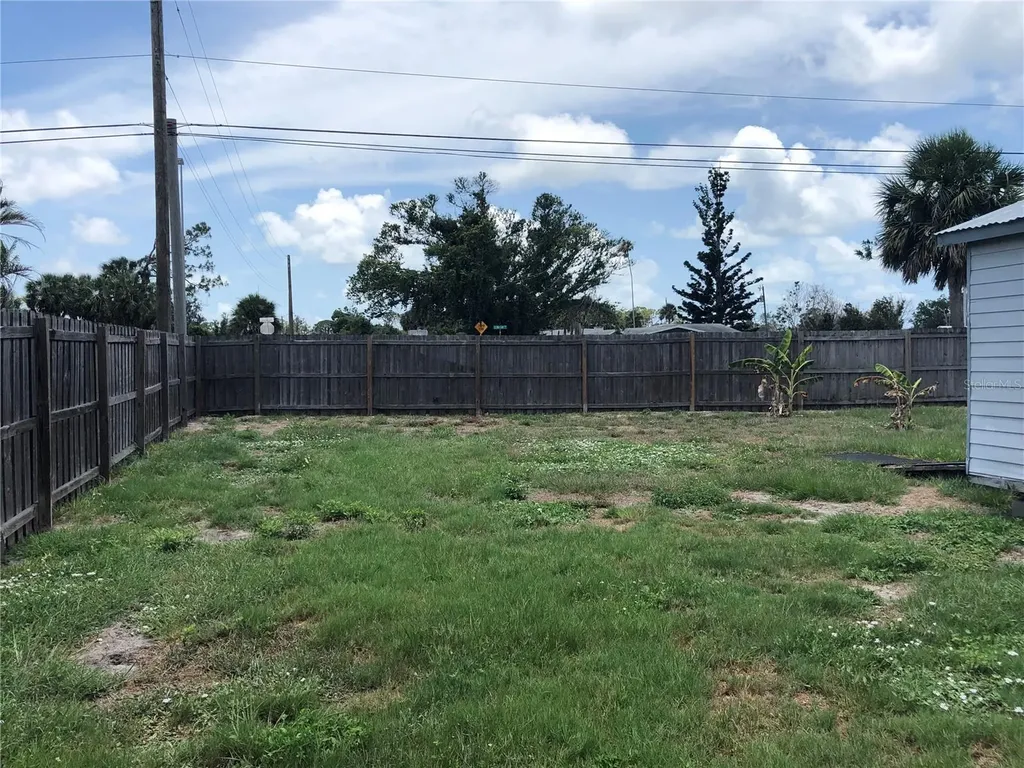 1395 Sharlo Lane Englewood FL 34224