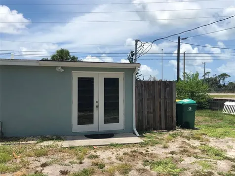1395 Sharlo Lane Englewood FL 34224