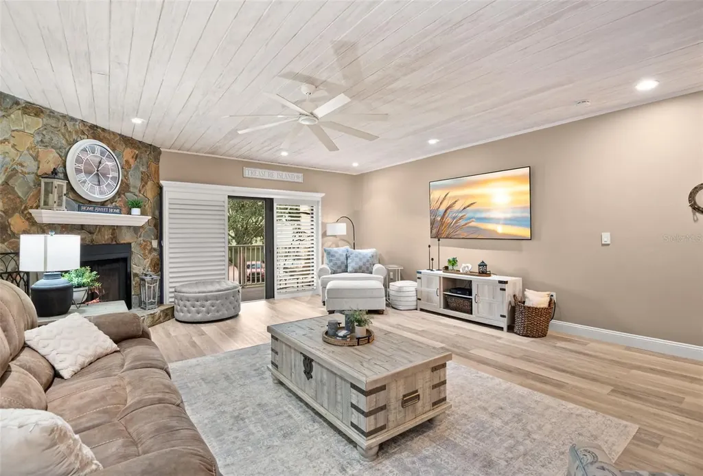 529 Sandy Hook Road Treasure Island FL 33706