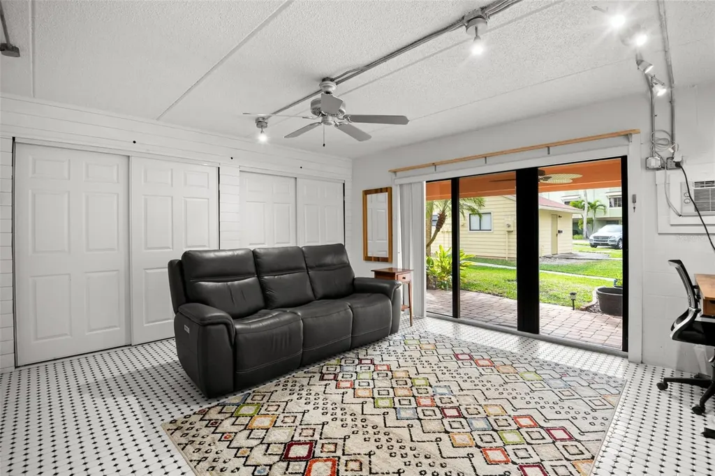 529 Sandy Hook Road Treasure Island FL 33706
