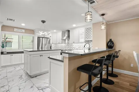 529 Sandy Hook Road Treasure Island FL 33706