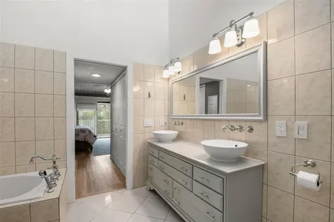 529 Sandy Hook Road Treasure Island FL 33706