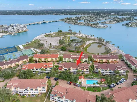 529 Sandy Hook Road Treasure Island FL 33706