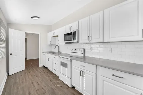 2140 22nd Avenue N St Petersburg FL 33713