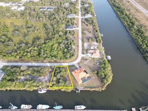 10481 Redondo Street Port Charlotte FL 33981