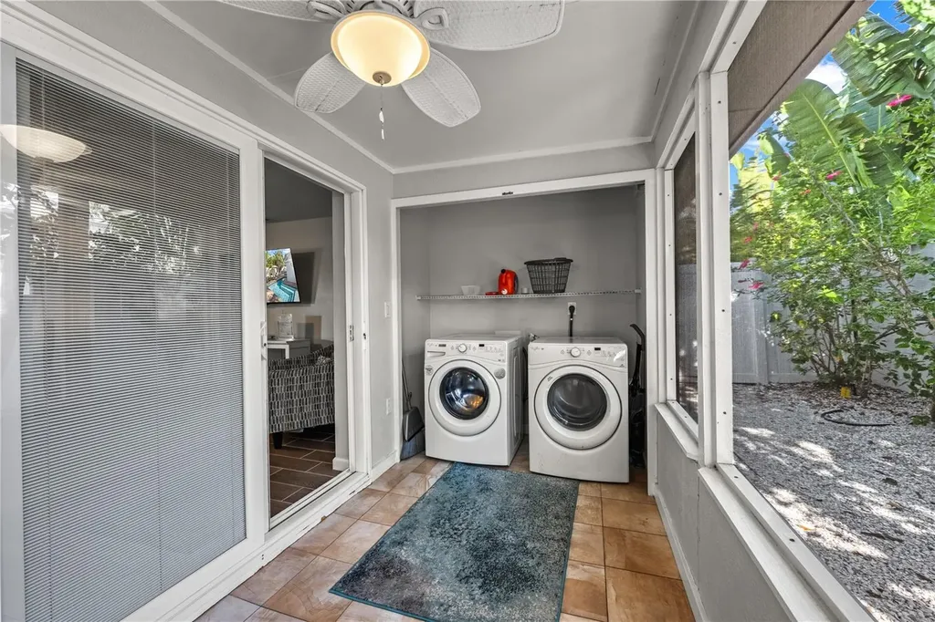 1123 Crescent Street Sarasota FL 34242