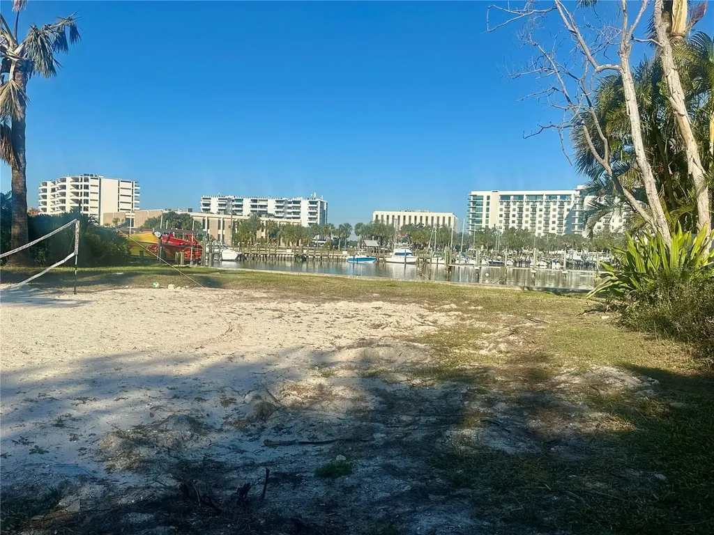 52 Sandpiper Road Tampa FL 33609