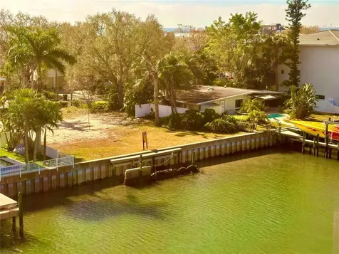 52 Sandpiper Road Tampa FL 33609