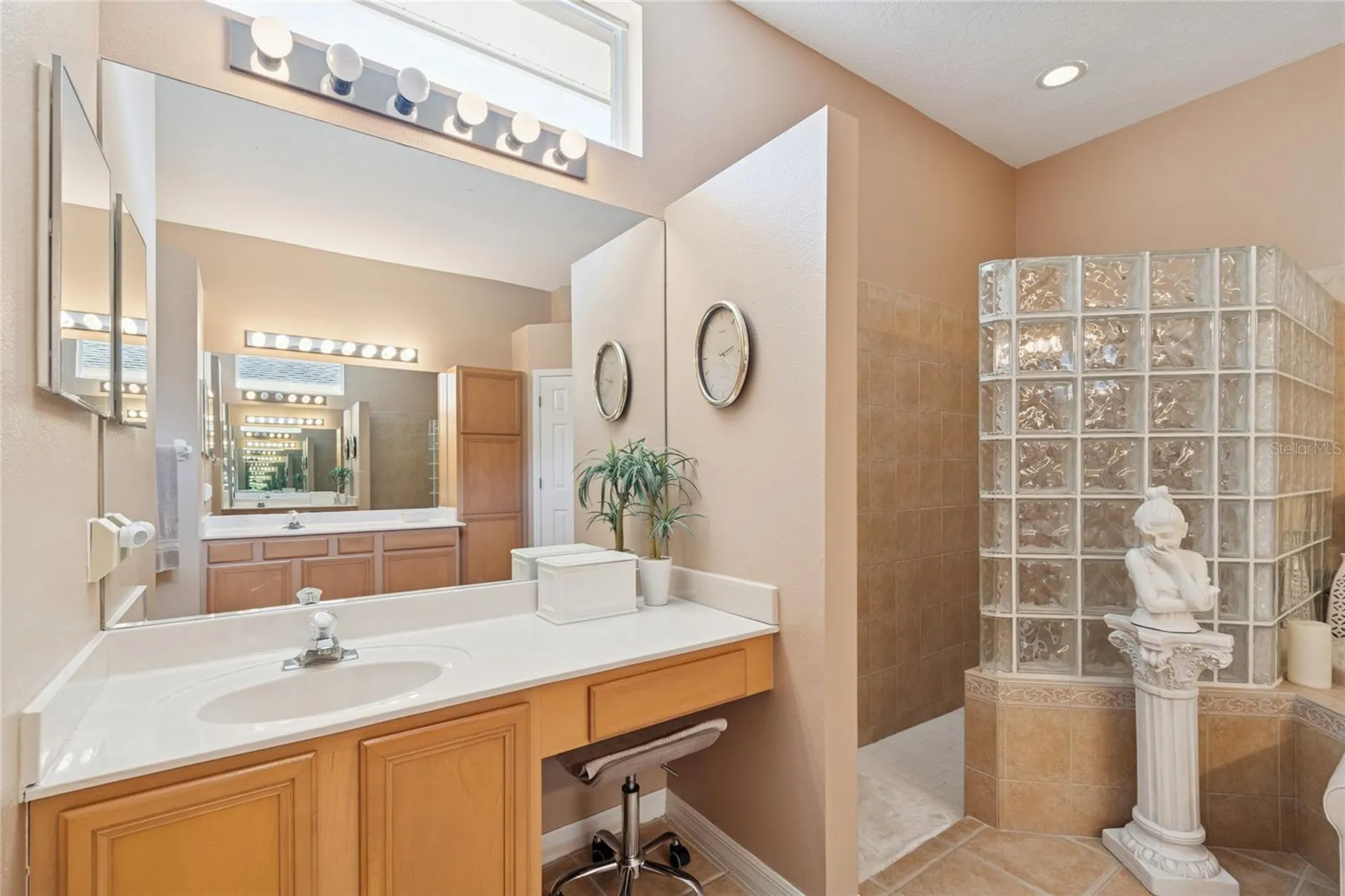 8359 Golden Prairie Drive Tampa FL 33647