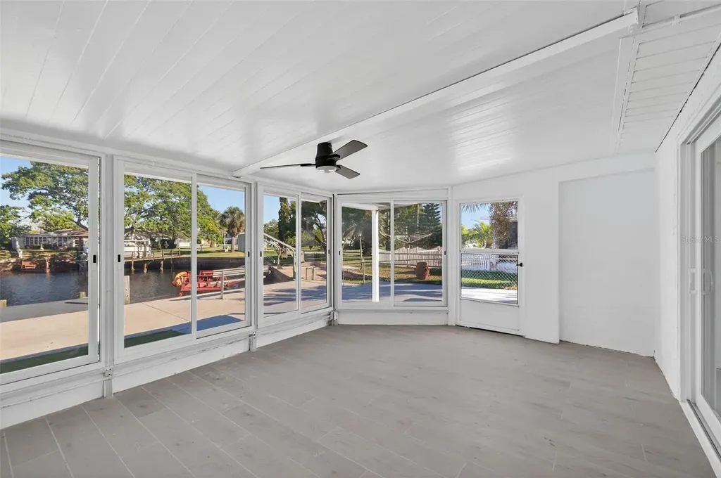 12734 2nd Isle Hudson FL 34667