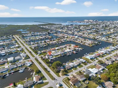 12734 2nd Isle Hudson FL 34667