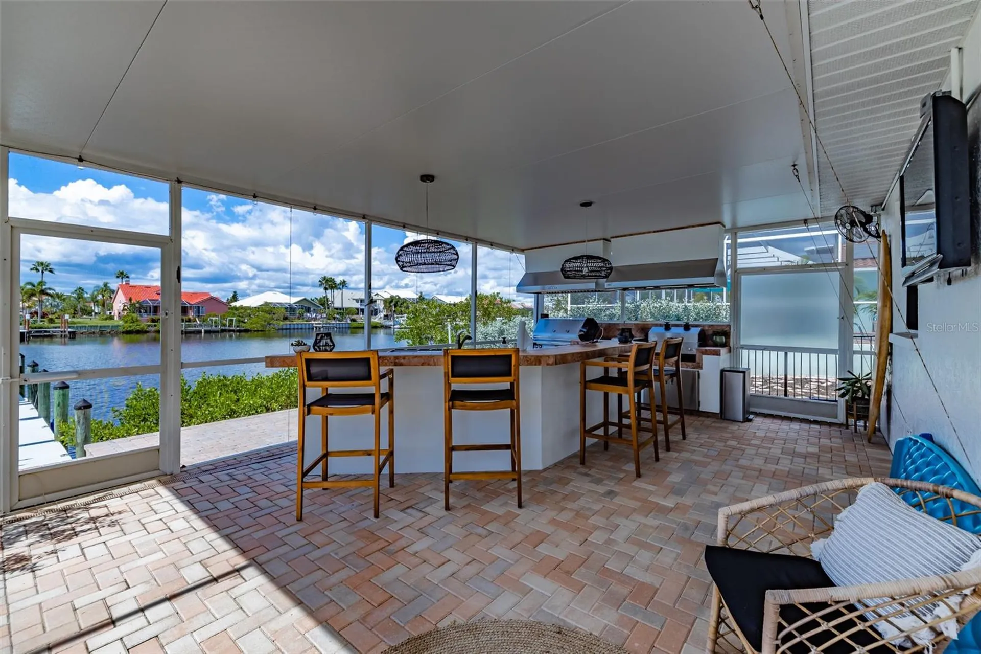 917 Chipaway Drive Apollo Beach FL 33572