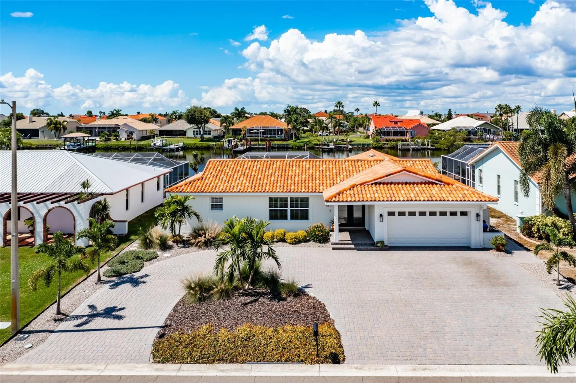 917 Chipaway Drive Apollo Beach FL 33572