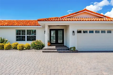 917 Chipaway Drive Apollo Beach FL 33572